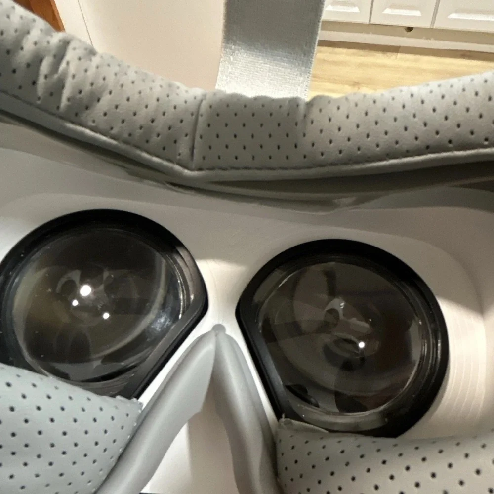 Z6 White Foldable Wireless VR Headset